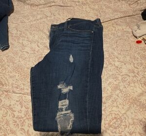 Levi's Women's Dark Blue Ripped Skinny Jeans